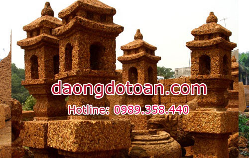 Cột đ&egrave;n trang tr&iacute; s&acirc;n vườn bằng gạch đ&aacute; ong