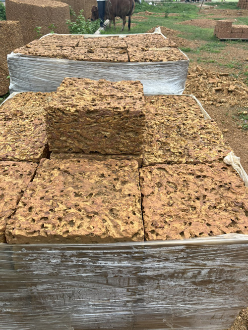 Báo giá gạch đá ong vàng