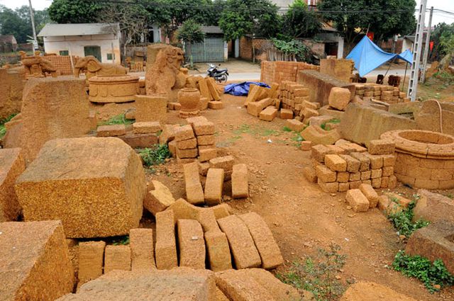 Kỳ công của nghề khai thác đá ong